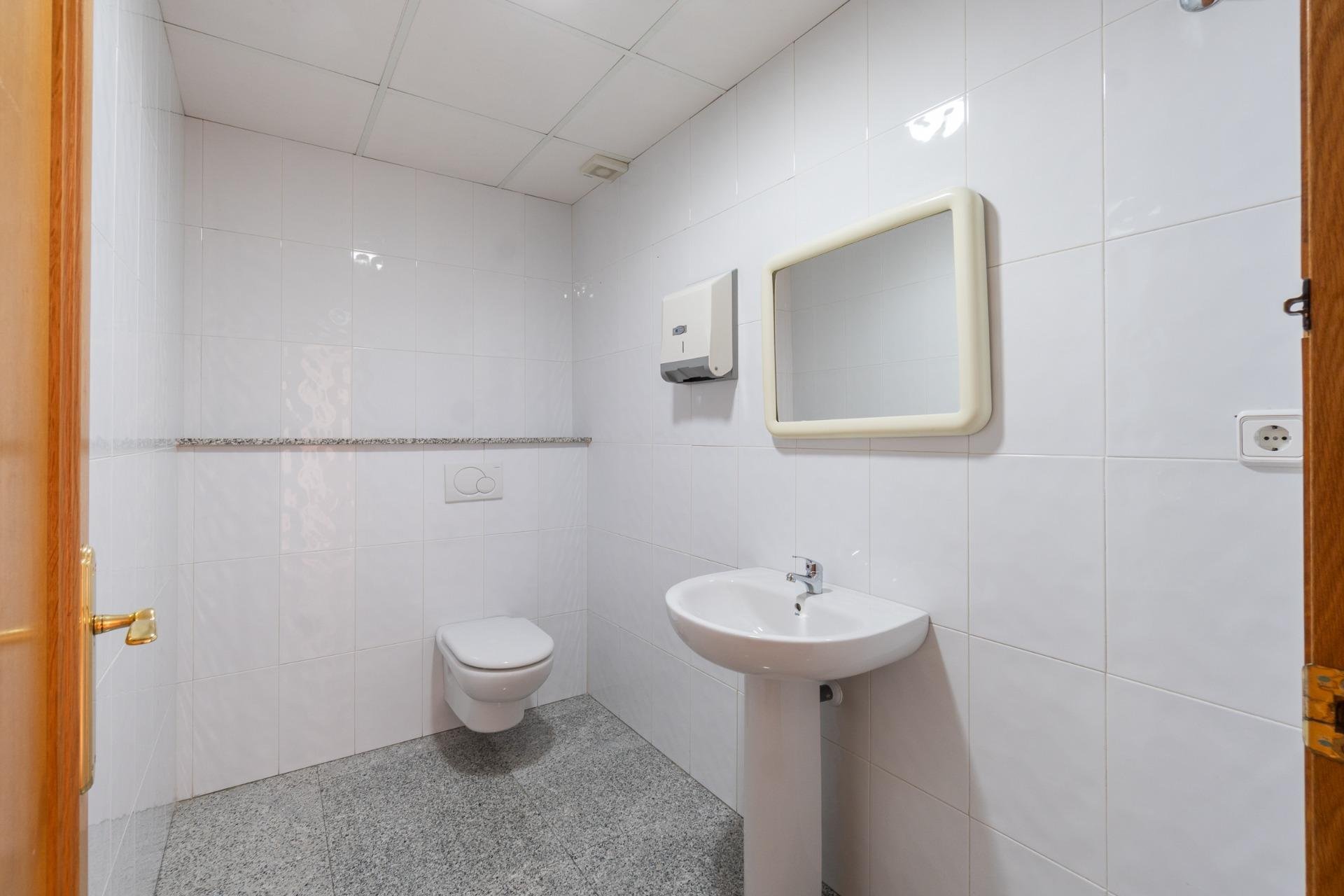 Long Term Rental - Commercial Unit -
Orihuela Costa - Playa Flamenca