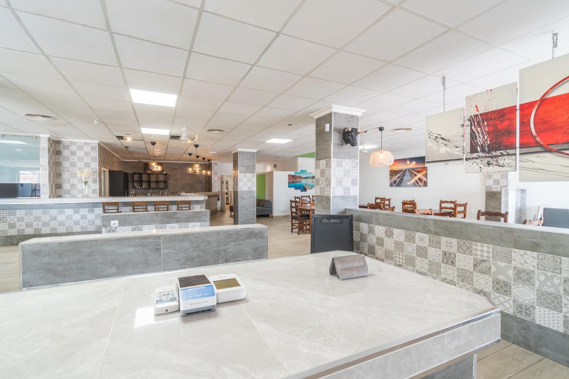 Long Term Rental - Commercial Unit -
San Fulgencio - La Marina