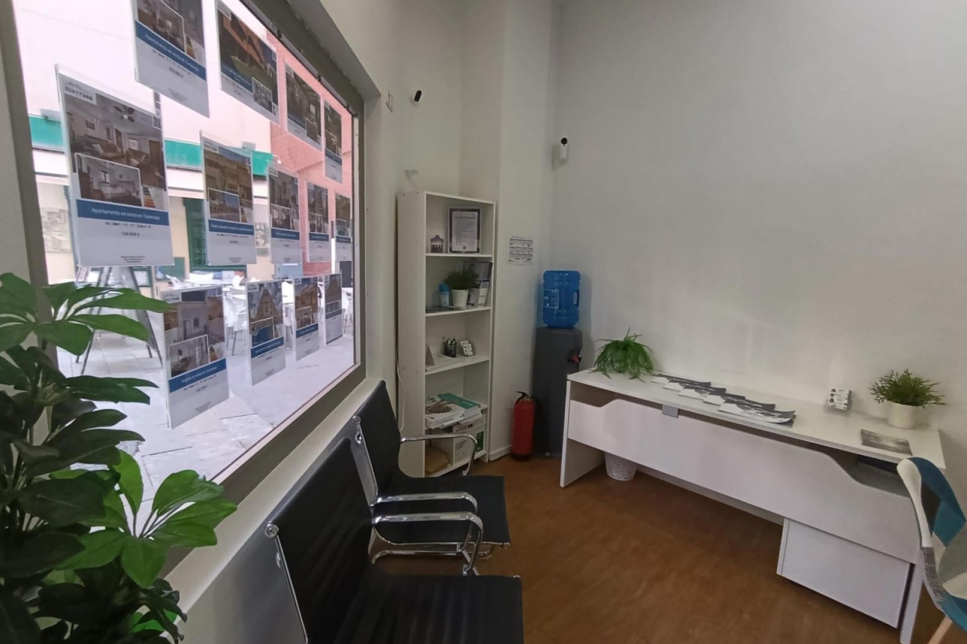 Long Term Rental - Commercial Unit -
Torrevieja - Center