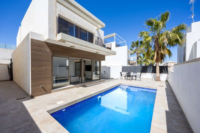 Long Term Rental - Detached villa -
Orihuela - Orihuela Costa