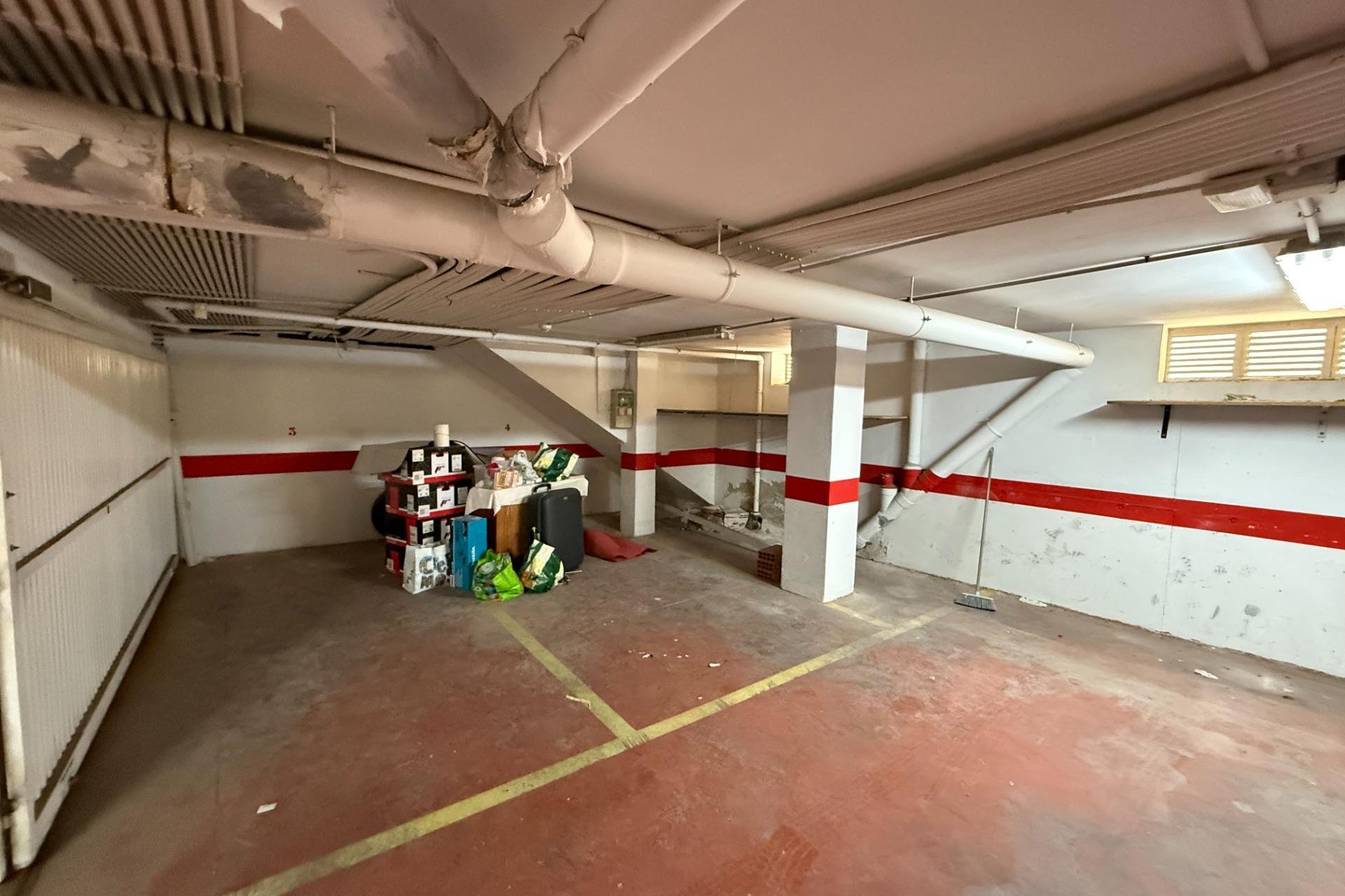 Long Term Rental - Garage -
Torrevieja - Center