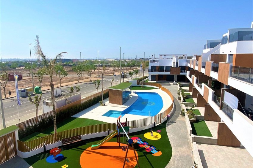 New Build - Bungalow -
Pilar de la Horadada - Polideportivo