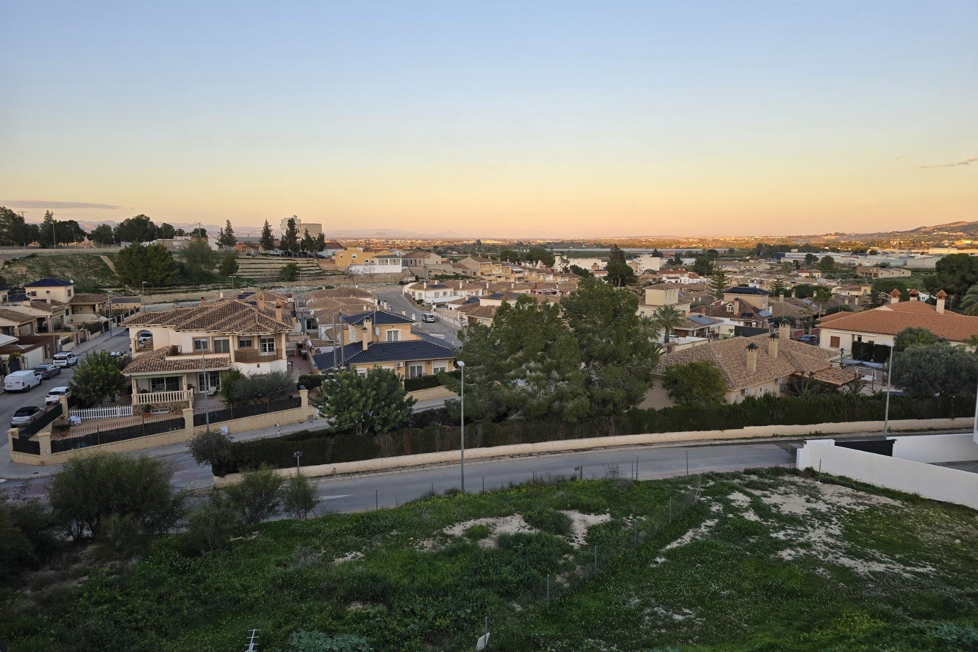 Nyproduktion - Radhus -
Bigastro - pueblo