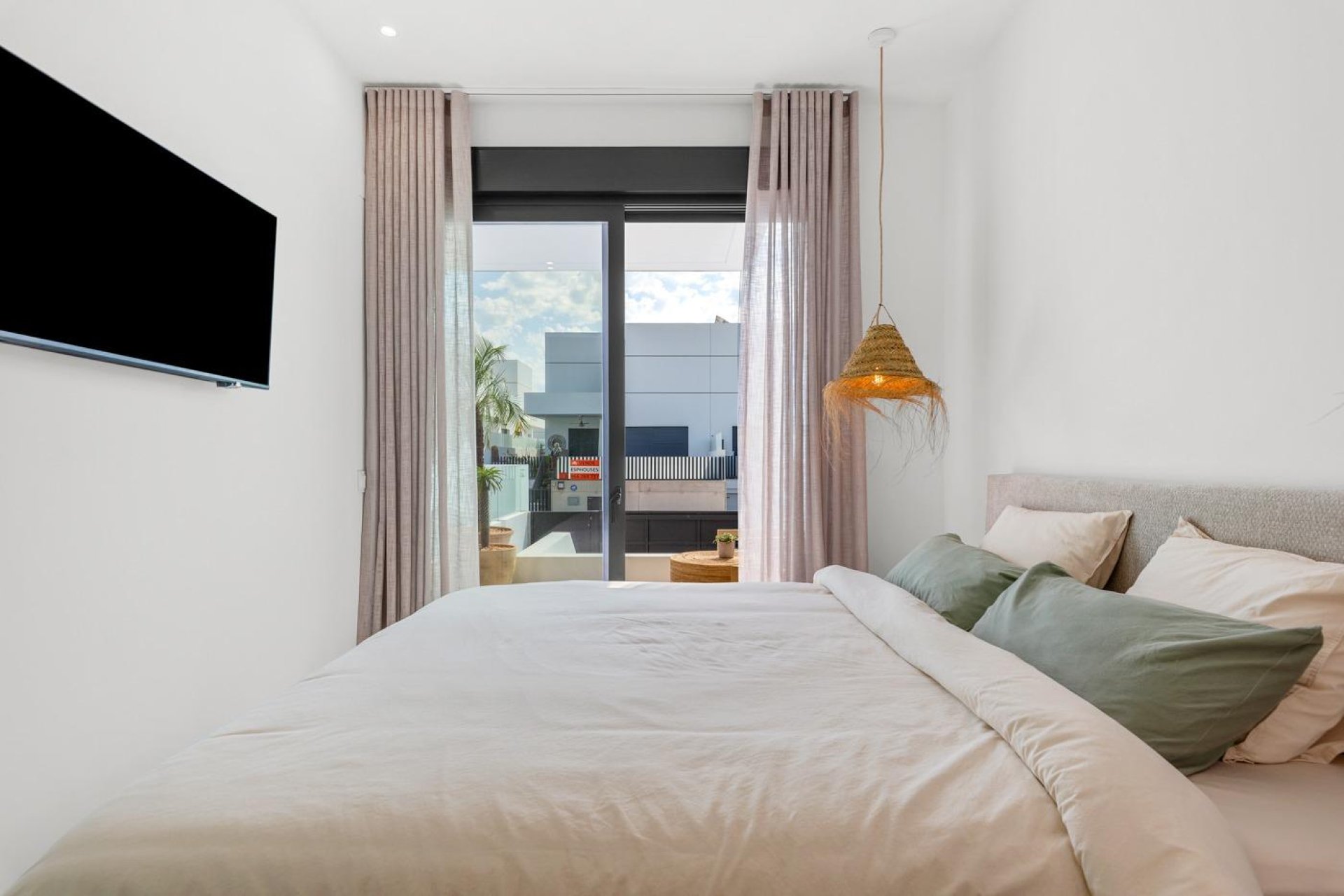 Nyproduktion - Semi detached -
Dolores - Sector 3