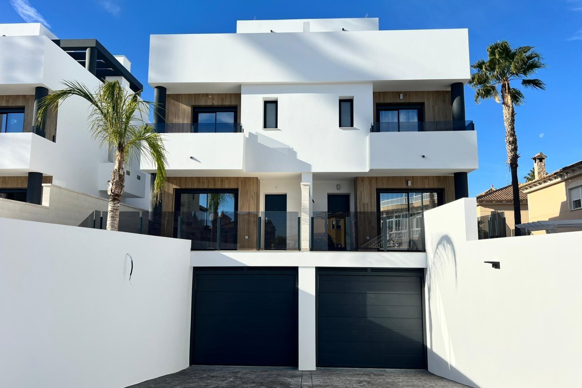 Nyproduktion - Villa -
Benferri - Benfis Park