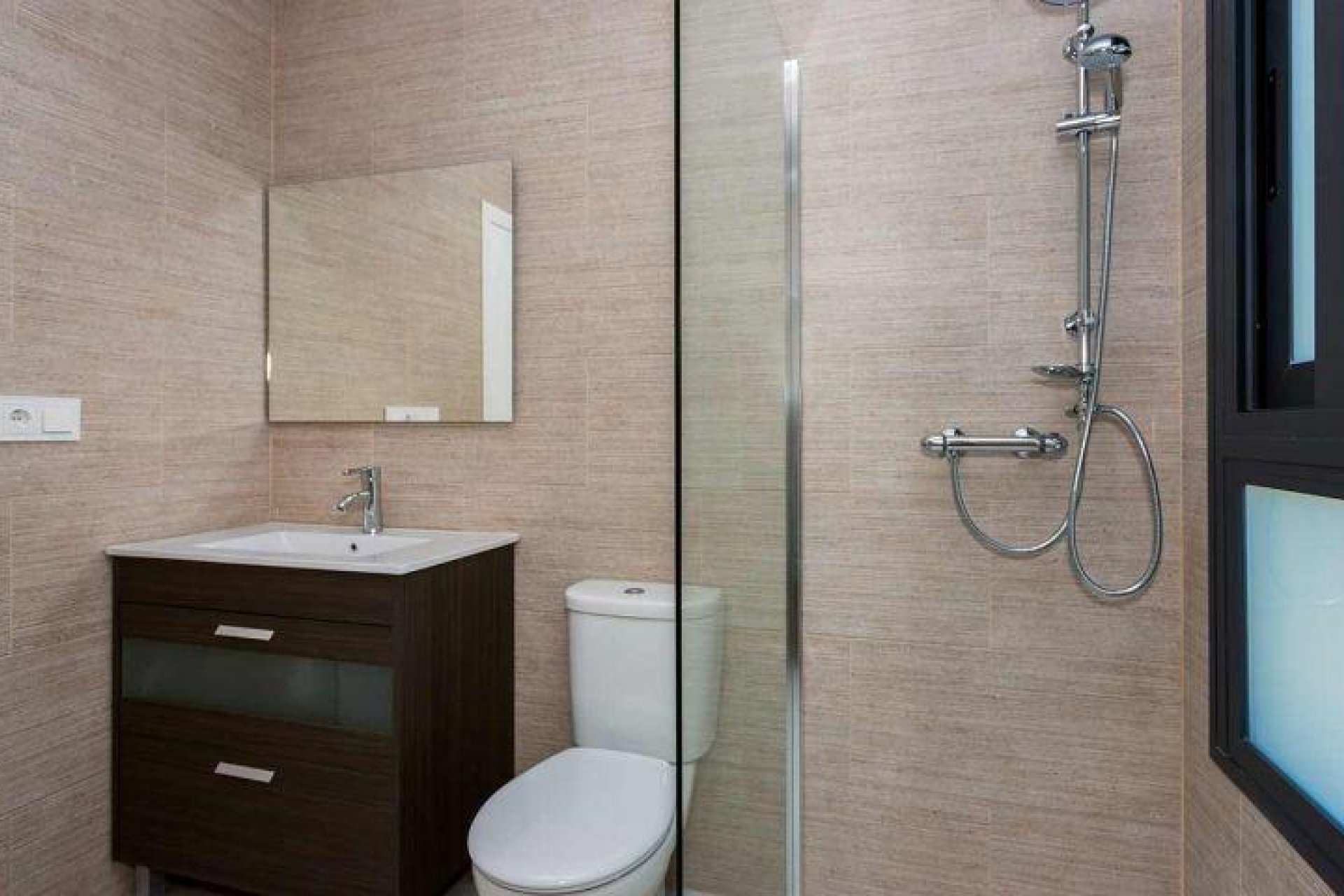 Nyproduktion - Villa -
Daya Nueva - Center