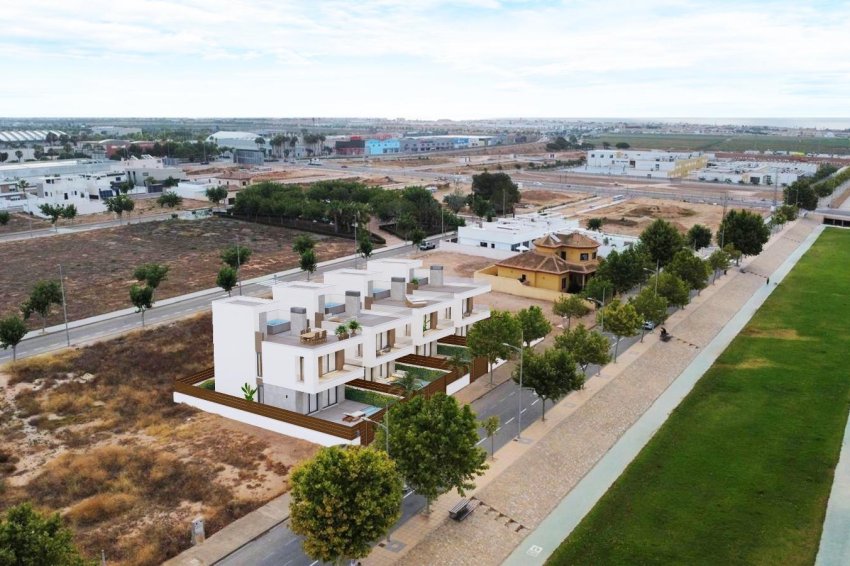 Nyproduktion - Villa -
Pilar de la Horadada - pueblo