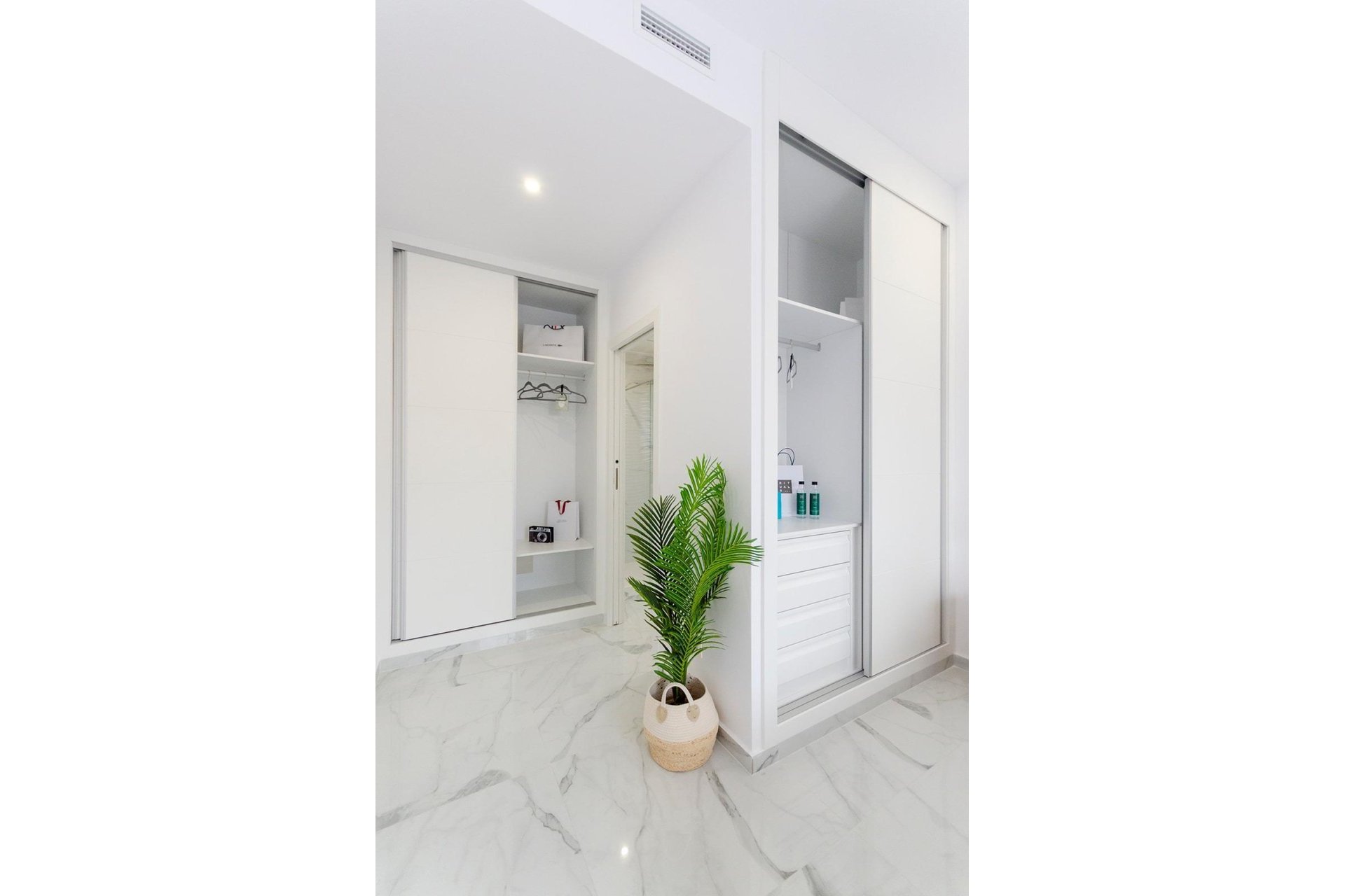 Nyproduktion - Villa -
Torrevieja - Torretas