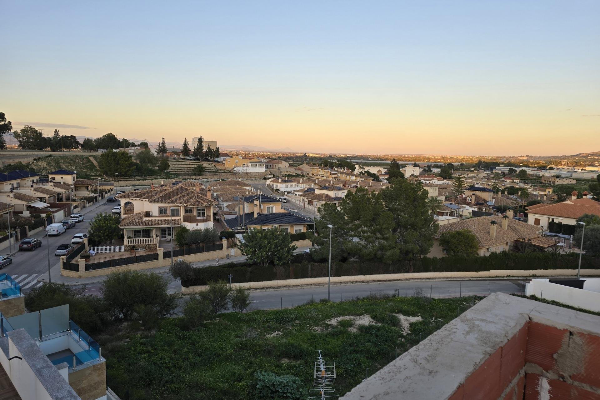 Obra nueva - Adosado -
Bigastro - pueblo