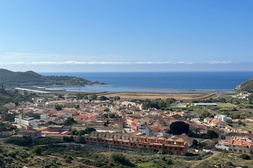 Obra nueva - Adosado -
La Union - centro