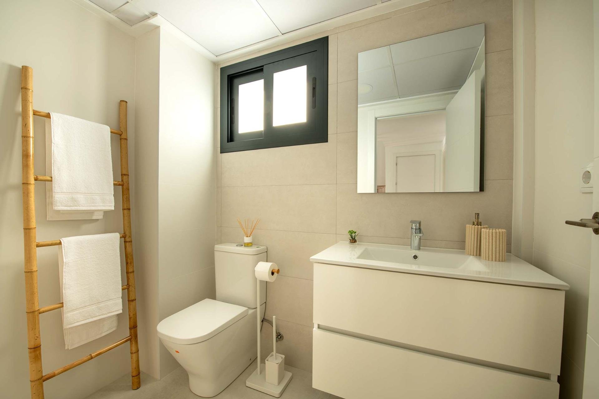 Obra nueva - Apartment -
Cox - San Fernando