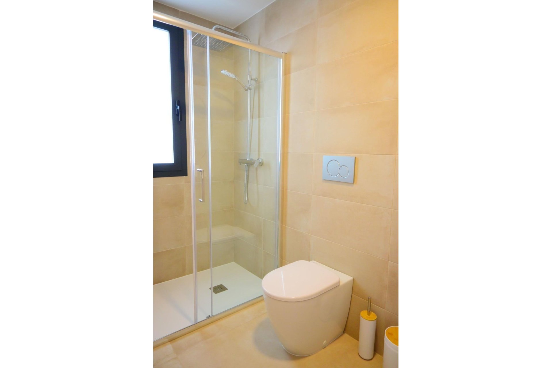 Obra nueva - Semi detached -
Dolores - polideportivo