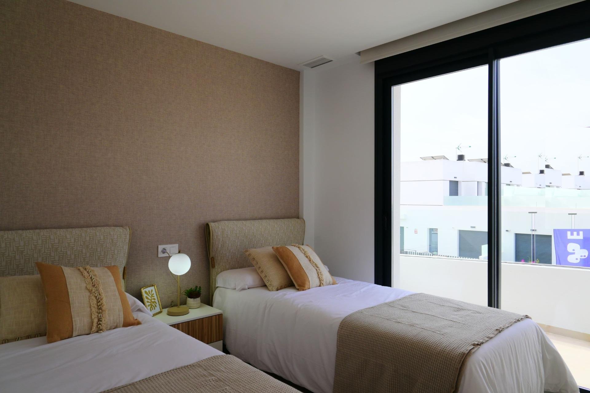 Obra nueva - Semi detached -
Dolores - polideportivo