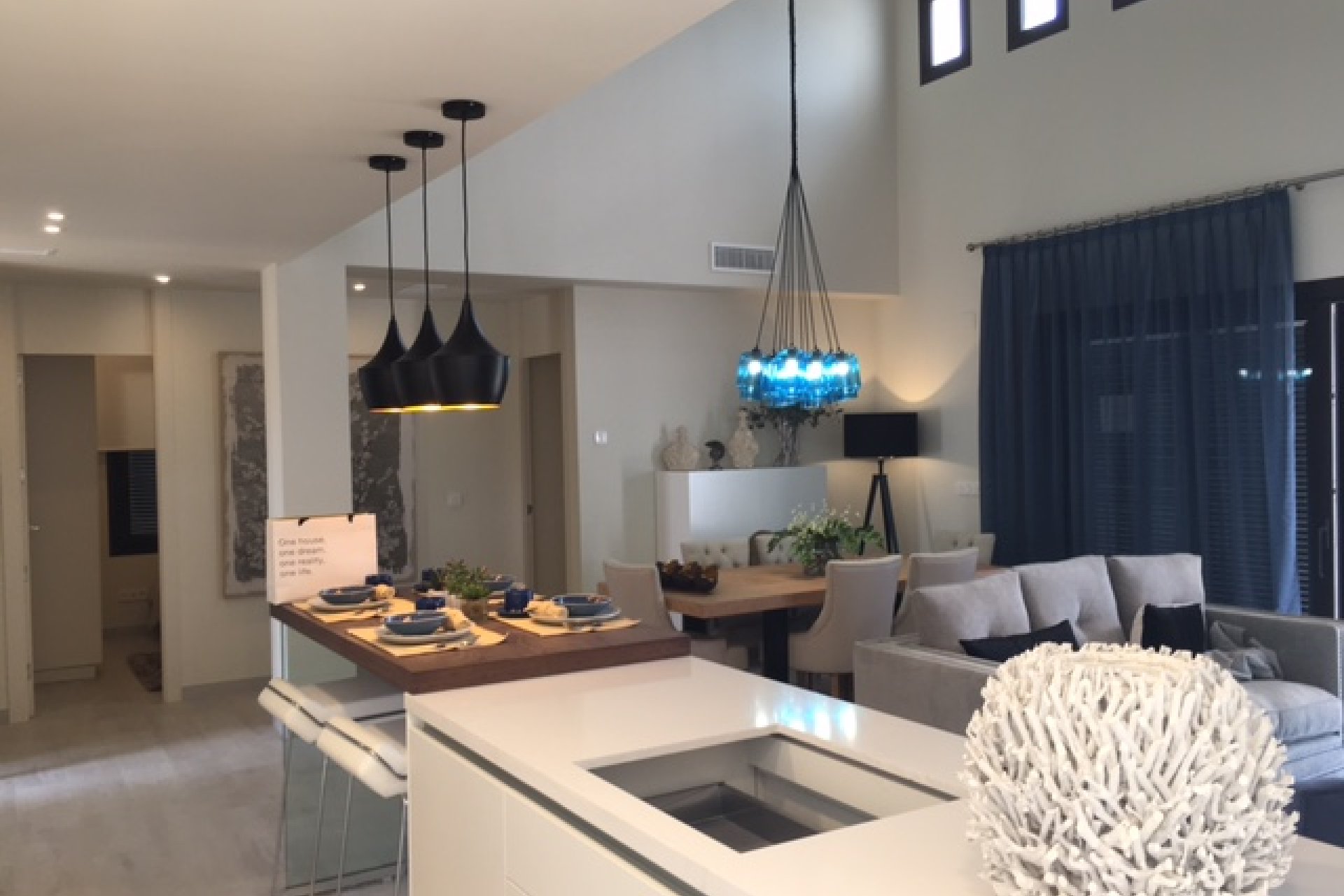 Obra nueva - Villa -
Algorfa