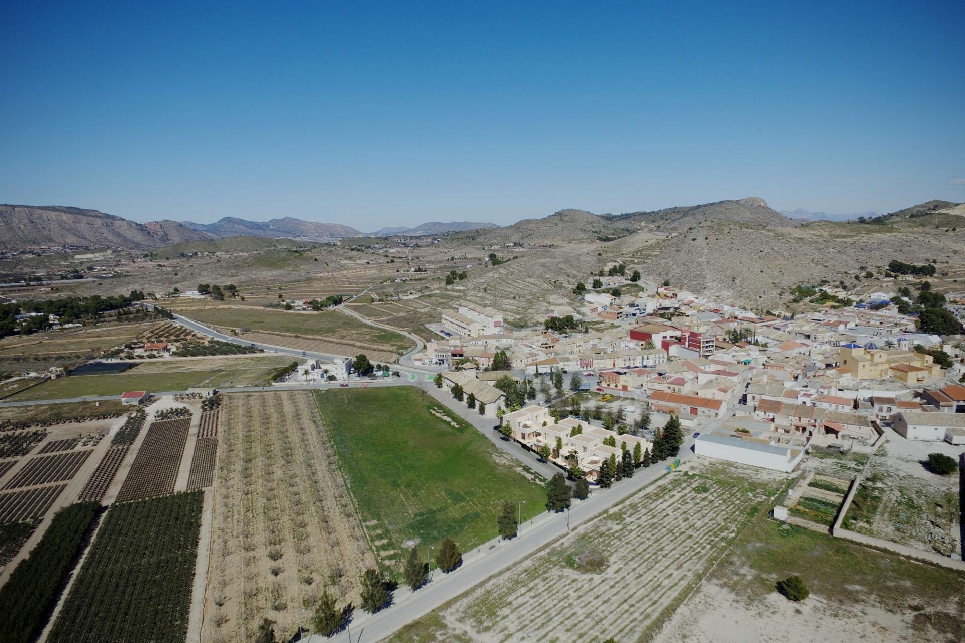 Obra nueva - Villa -
Hondón de las Nieves - Center