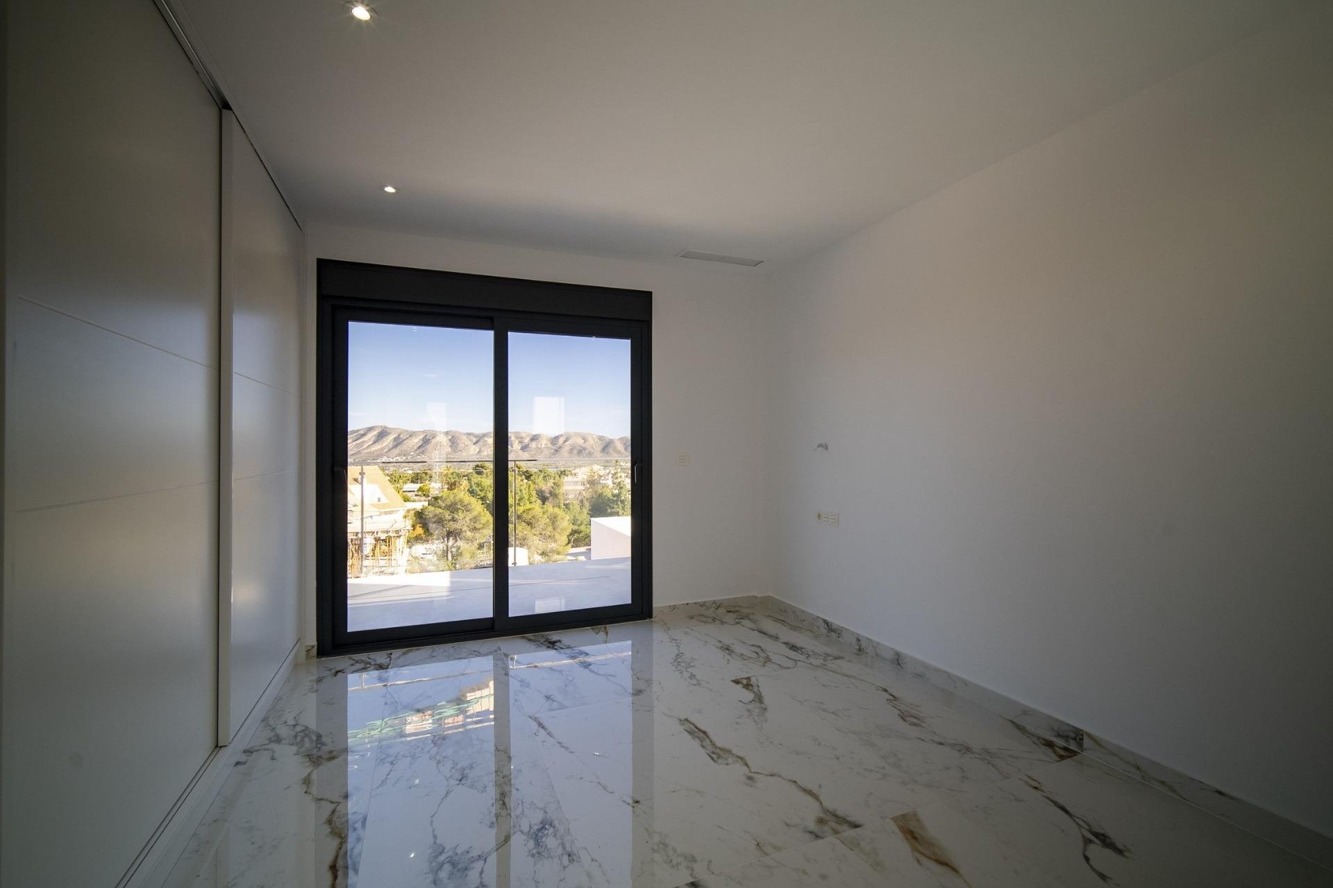 Obra nueva - Villa -
La Nucía - Urb. Don Mar
