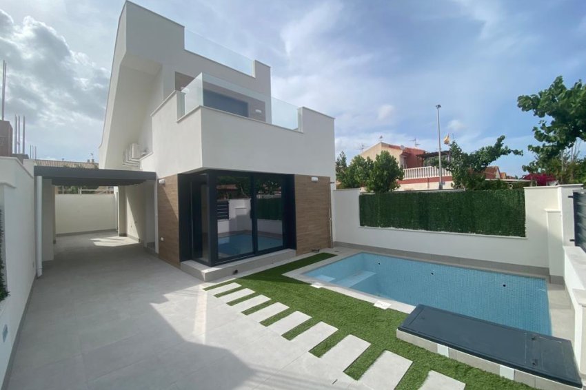 Obra nueva - Villa -
Los Alcázares - La Concha