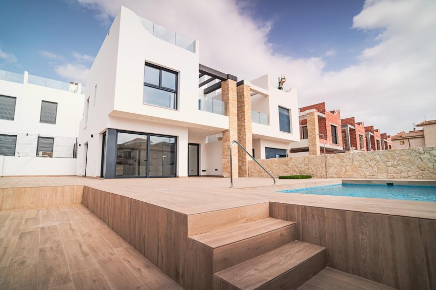 Obra nueva - Villa -
Orihuela Costa - Punta Prima