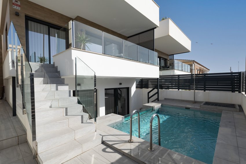 Obra nueva - Villa -
Torrevieja - La Mata