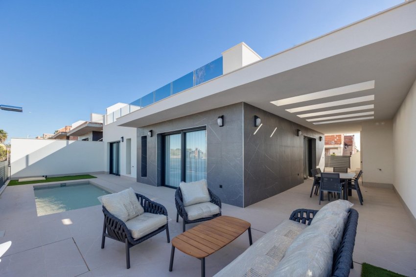 Obra nueva - Villa -
Torrevieja - Sector 25