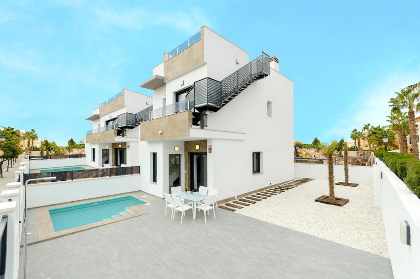 Obra nueva - Villa -
Torrevieja - Torretas