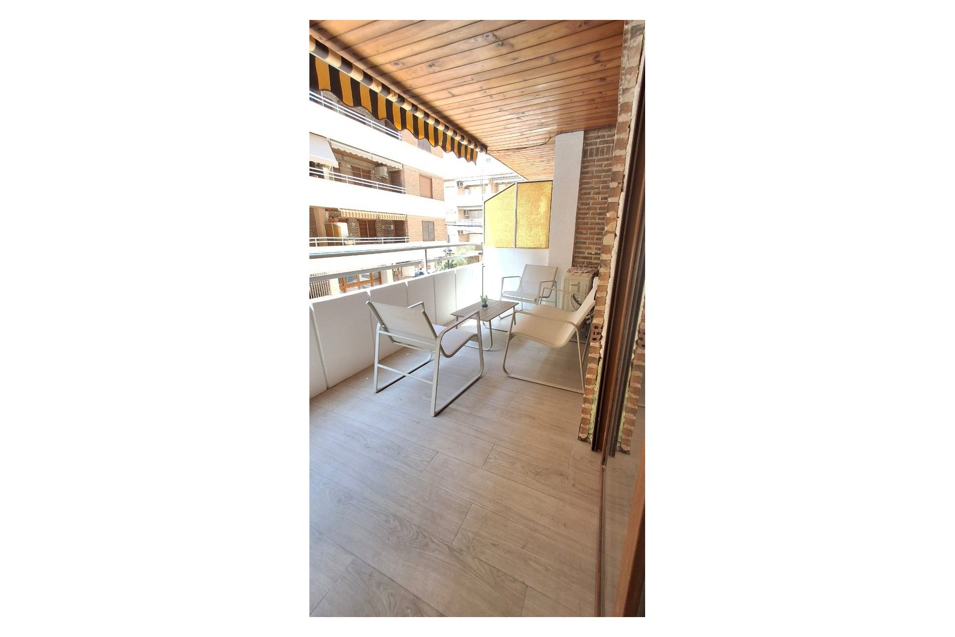 Resale - Apartament / Duplex -
Torrevieja - Playa Acequion