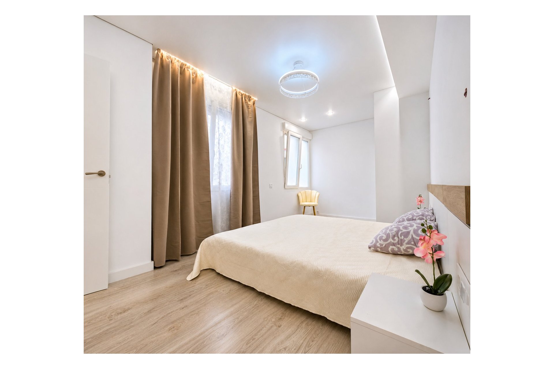 Resale - Apartament / Duplex -
Torrevieja - Playa Acequion