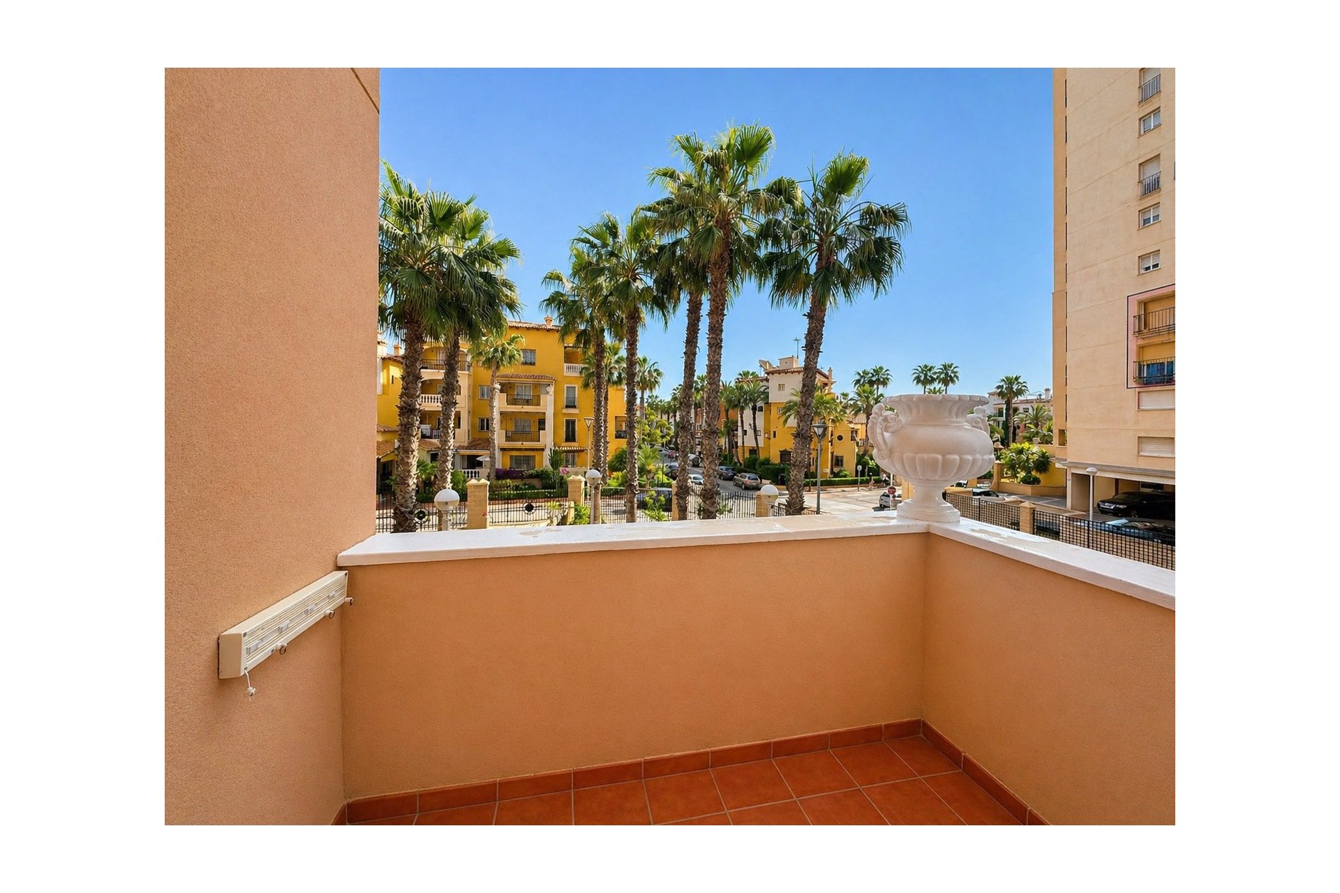 Resale - Apartament / Duplex -
Torrevieja - Playa de los Locos