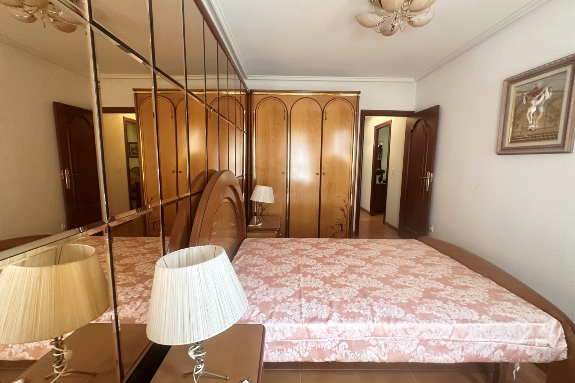 Resale - Apartament / Duplex -
Torrevieja