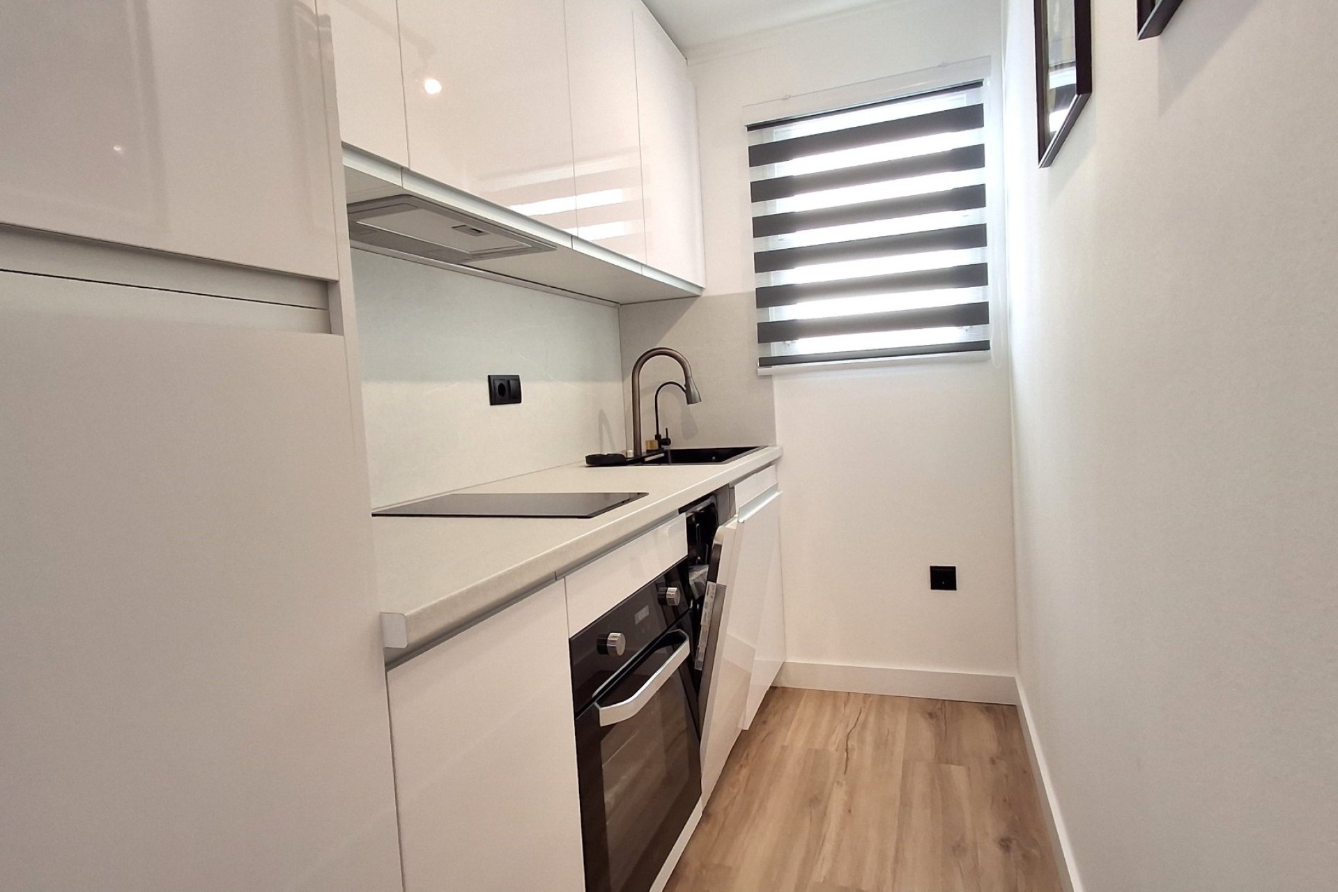 Resale - Apartament / Duplex -
Torrevieja