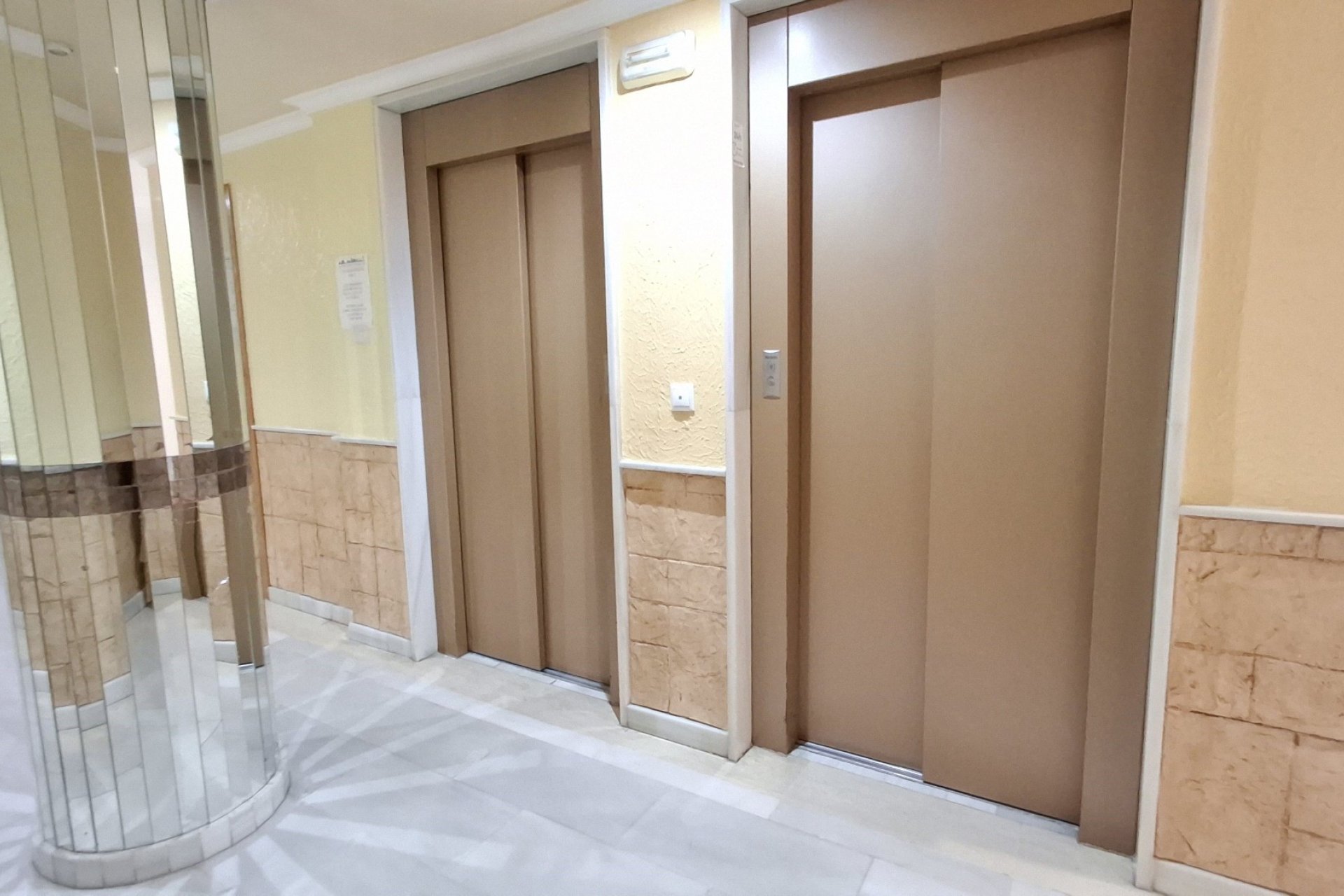 Resale - Apartament / Duplex -
Torrevieja