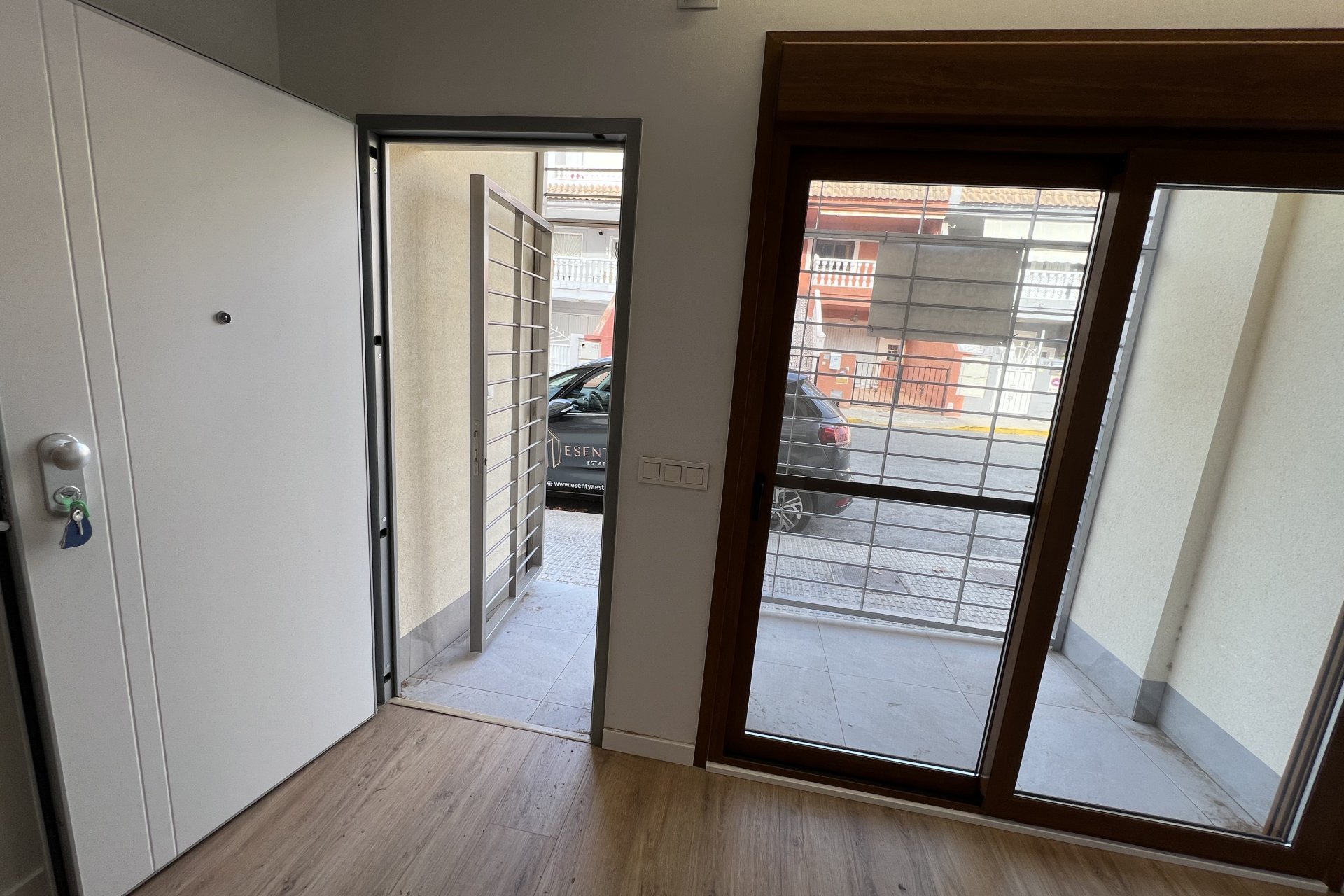 Resale - Apartamento -
Los Montesinos