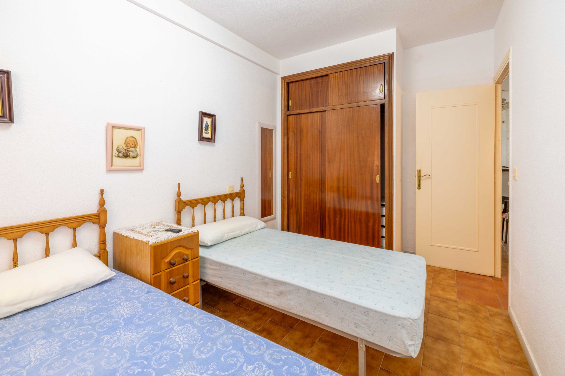 Resale - Apartamento -
Torrevieja - La Mata