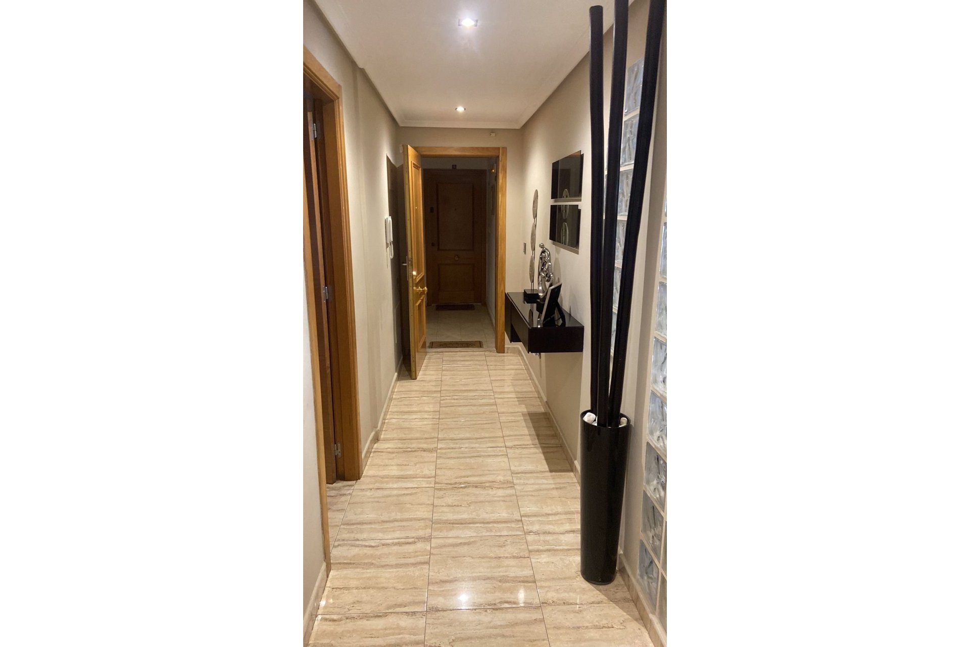 Resale - Apartamento -
Torrevieja