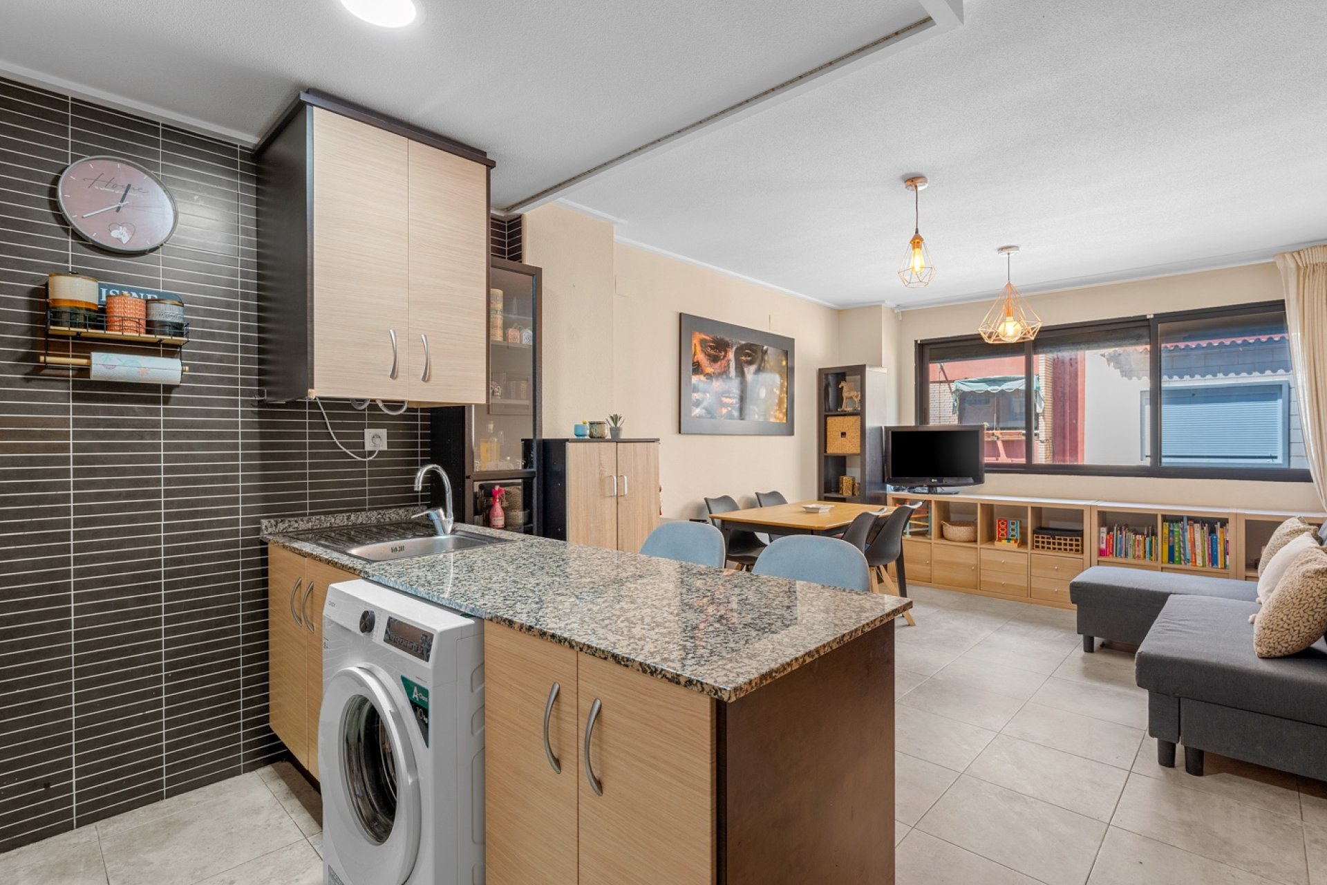 Resale - Apartment -
Alicante - Carolinas Bajas