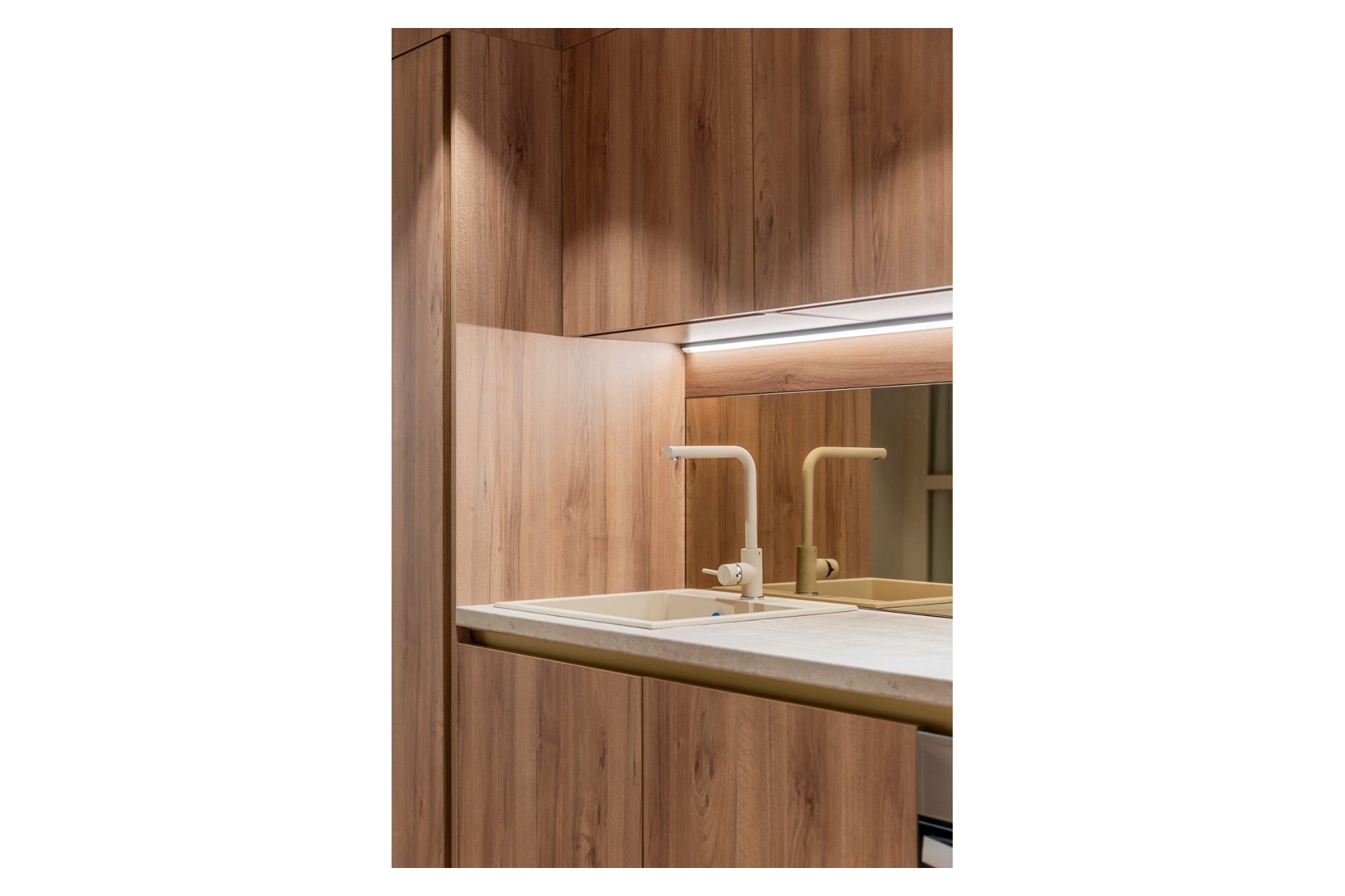 Resale - Apartment -
Alicante