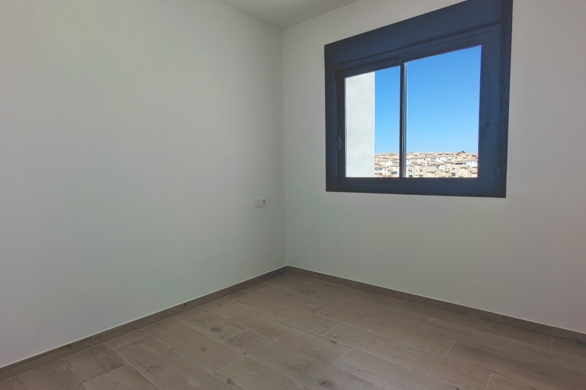 Resale - Apartment -
Blue Lagoon