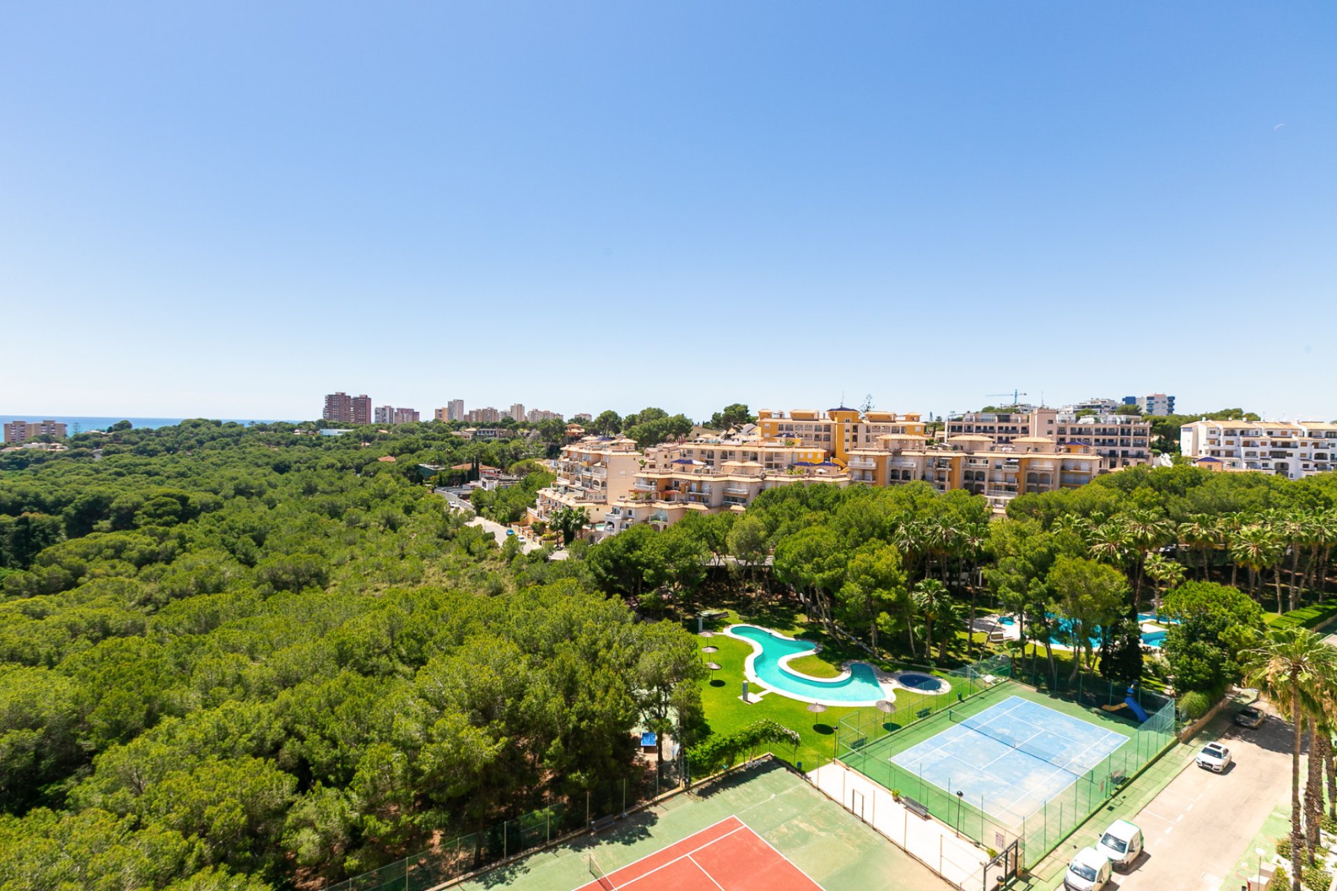 Resale - Apartment -
Campoamor - Dehesa de Campoamor