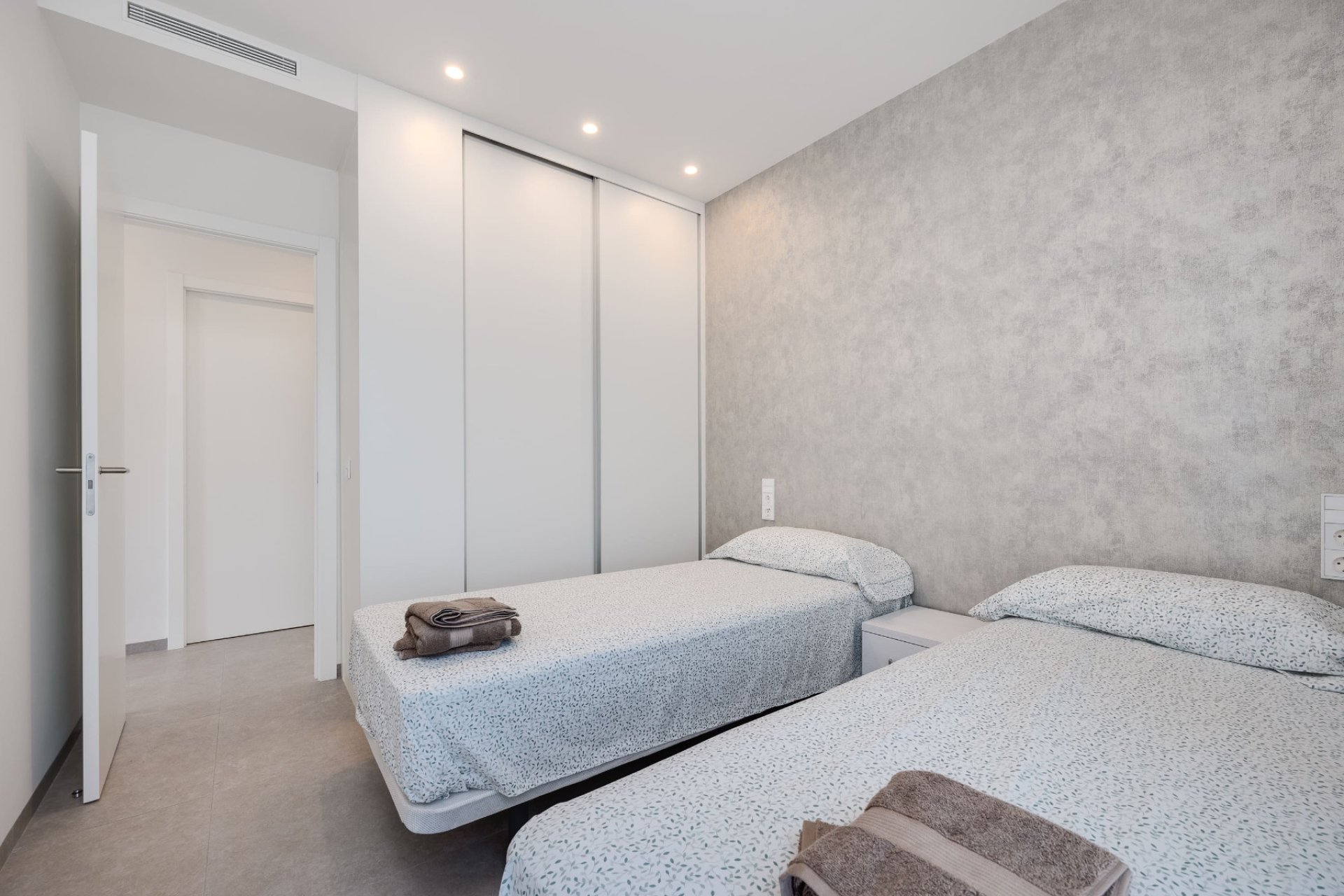 Resale - Apartment -
Campoamor - Las Colinas Golf and Country Club