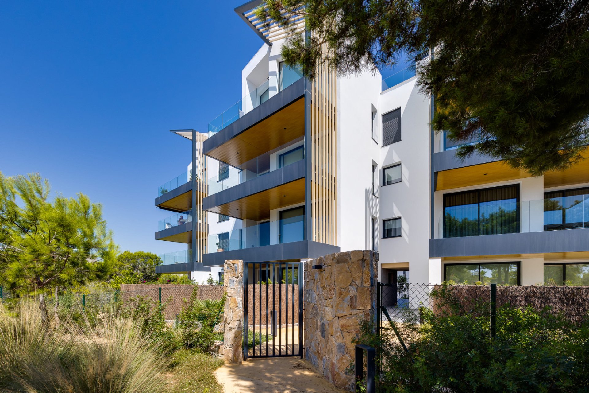 Resale - Apartment -
Campoamor - Las Colinas Golf and Country Club