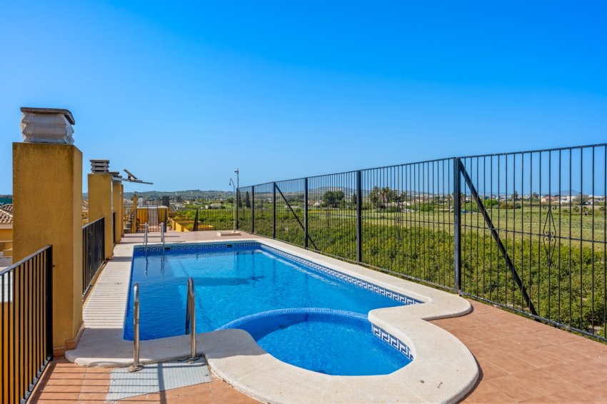 Resale - Apartment -
Daya Nueva - Costa Blanca South