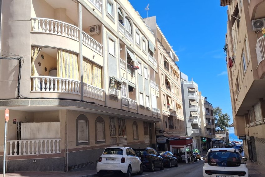 Resale - Apartment / Duplex -
Torrevieja - Playa de los Locos
