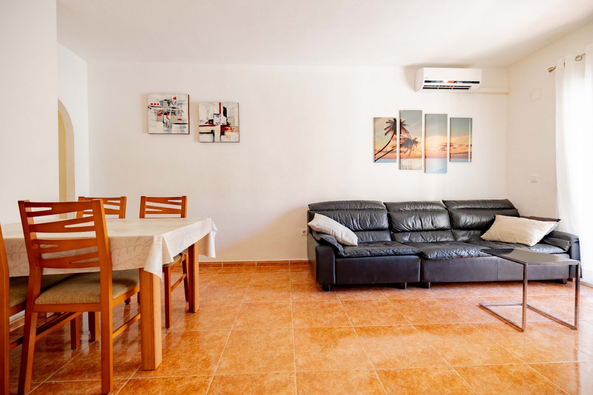 Resale - Apartment / Duplex -
Torrevieja - Playa de los Locos