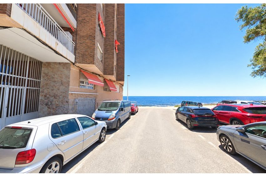 Resale - Apartment / Duplex -
Torrevieja - Playa de los Naufragos