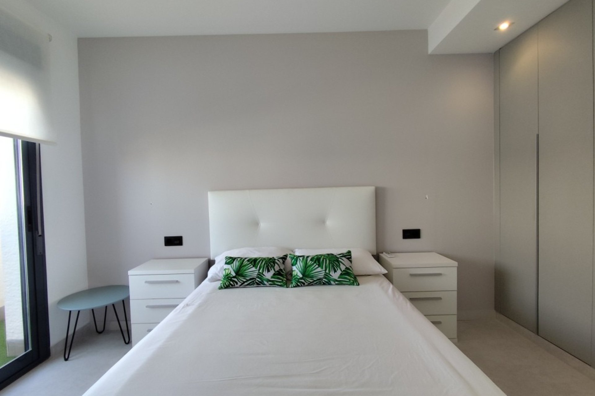 Resale - Apartment -
El Raso