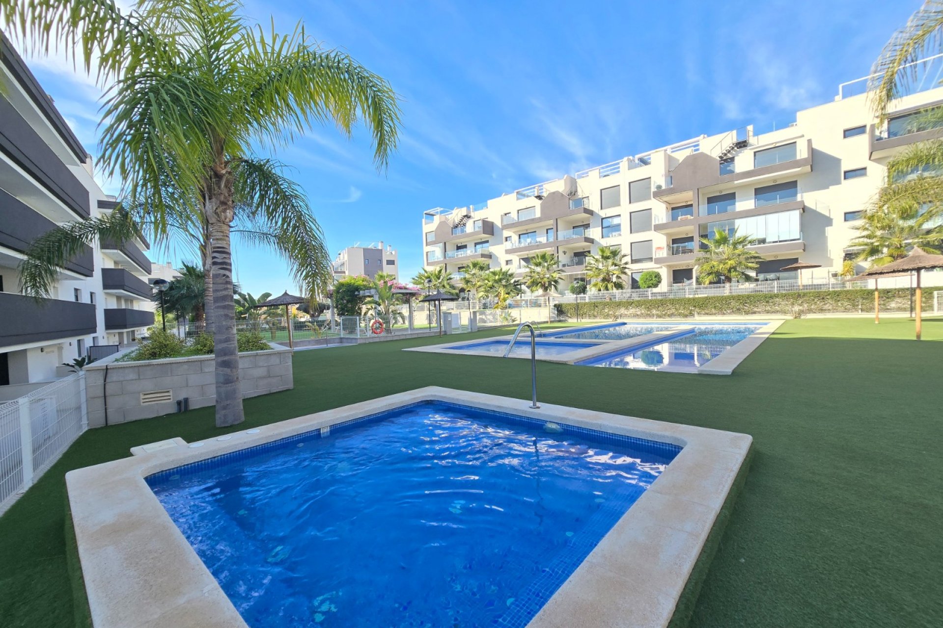 Resale - Apartment / Flat * -
Orihuela Costa * - Villamartín *
