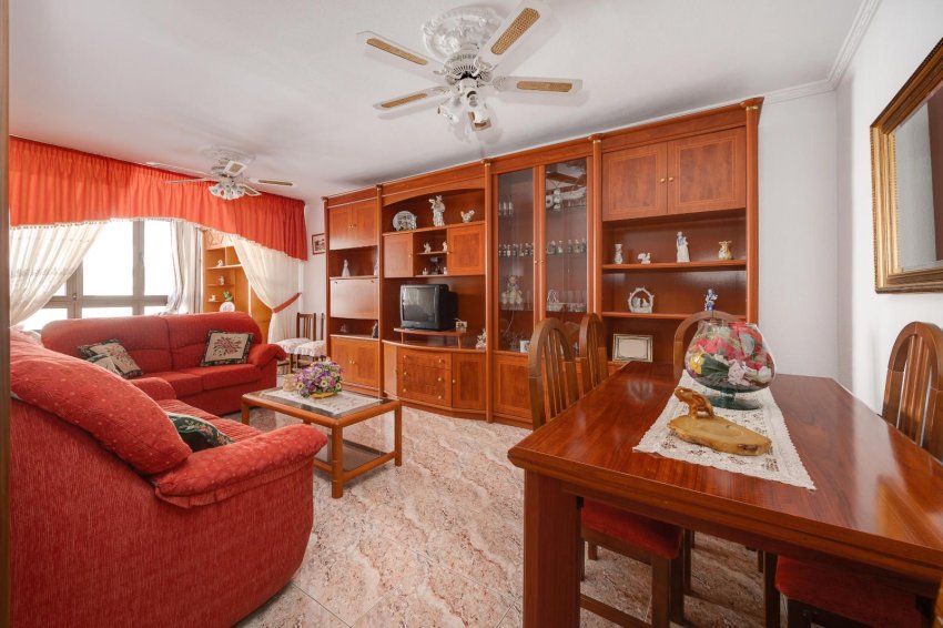 Resale - Apartment -
Guardamar del Segura - Center