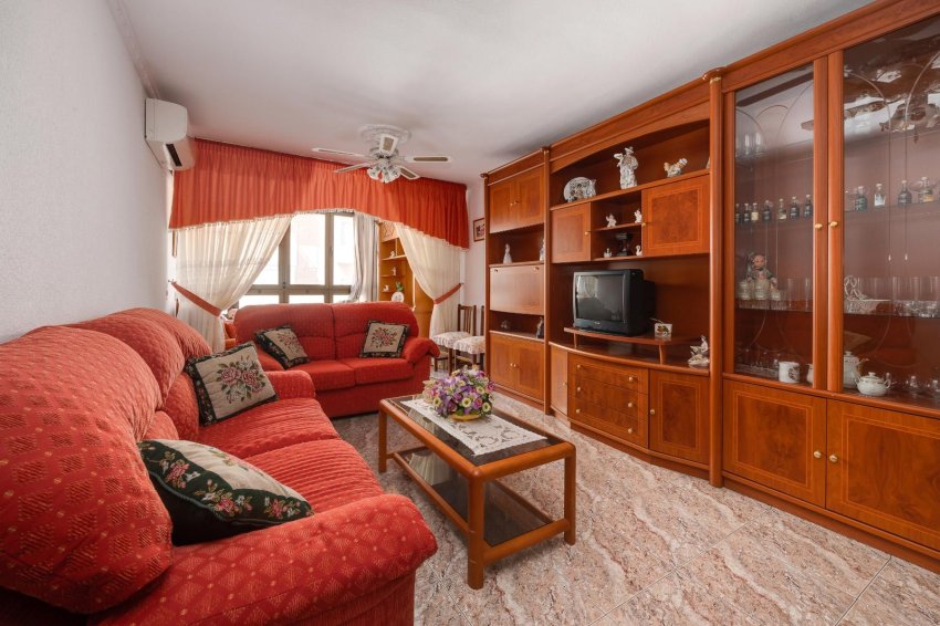 Resale - Apartment -
Guardamar del Segura - Center