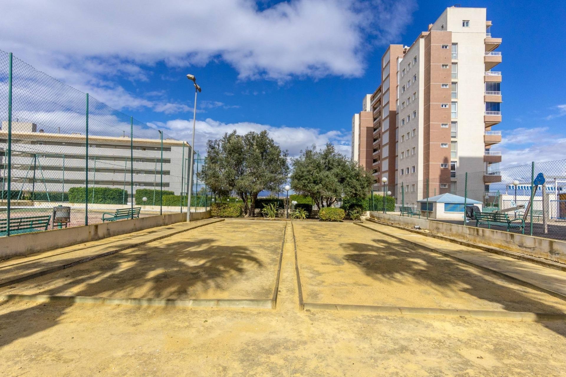 Resale - Apartment -
Guardamar del Segura - CENTRO