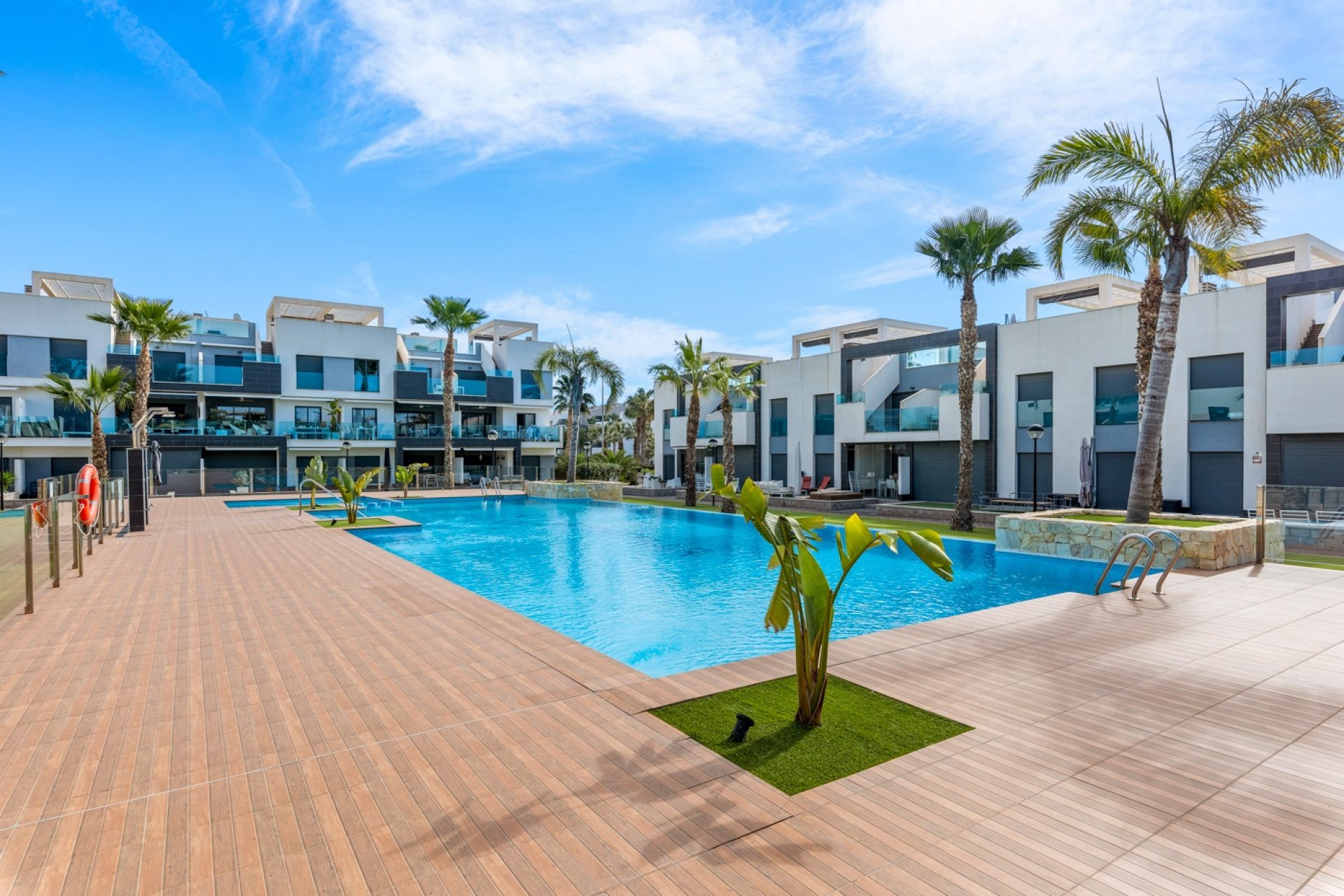 Resale - Apartment -
Guardamar del Segura - El Raso